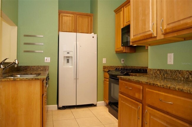 Building Photo - 419 N Fern Creek Ave