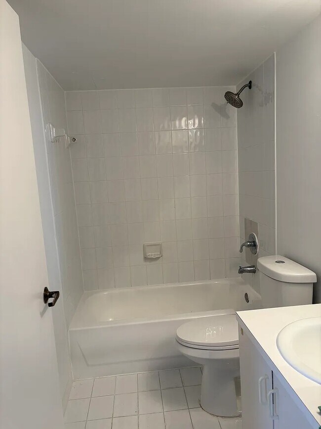 Building Photo - 80 S Shore Dr