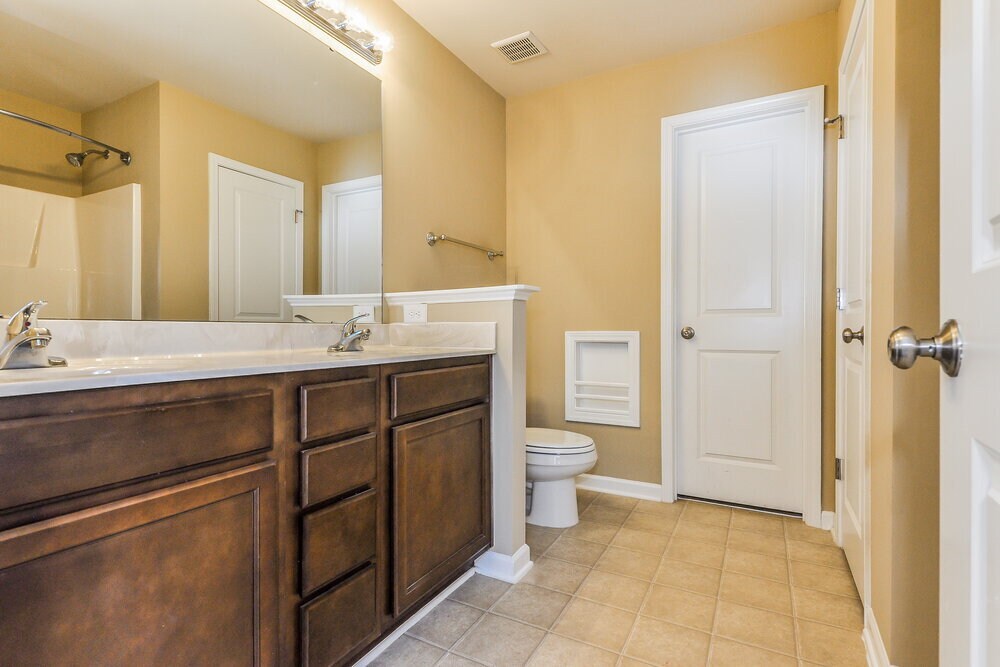 Building Photo - 5139 Arbor Chase Dr