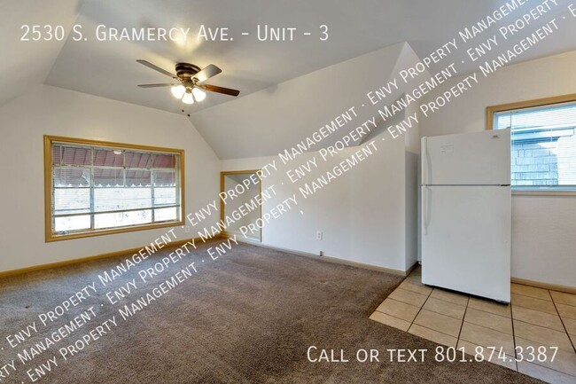 Building Photo - Charming 1 Bed - 1 Bath Updated Unit in Og...