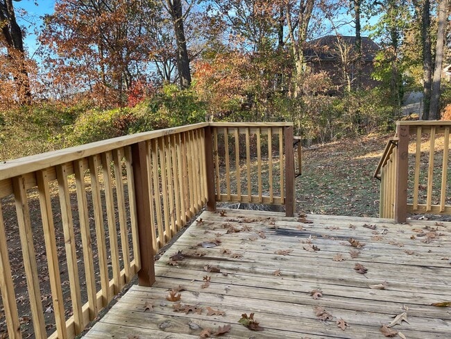 Building Photo - Centrally located to BNA, Percy Priest Lake, Nashville Star, Downtown Nashville