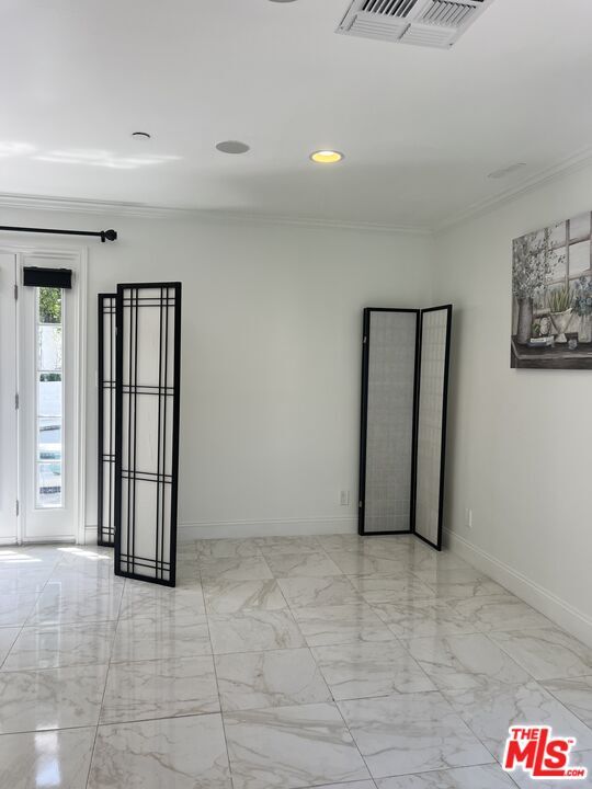 Building Photo - 3319 Clifden Ln