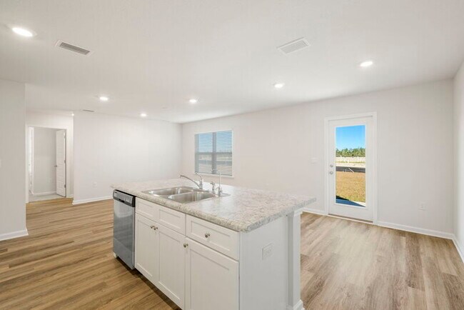 Building Photo - 5033 Rivergrass Dr