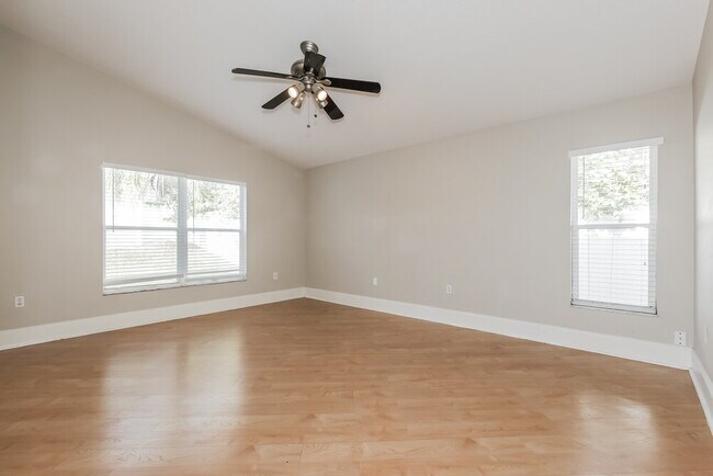 Building Photo - 5147 Pond View Ct