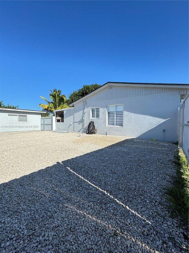 Building Photo - 18121 NW 32nd Ave