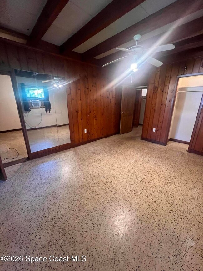 Building Photo - 356 Palm Ave