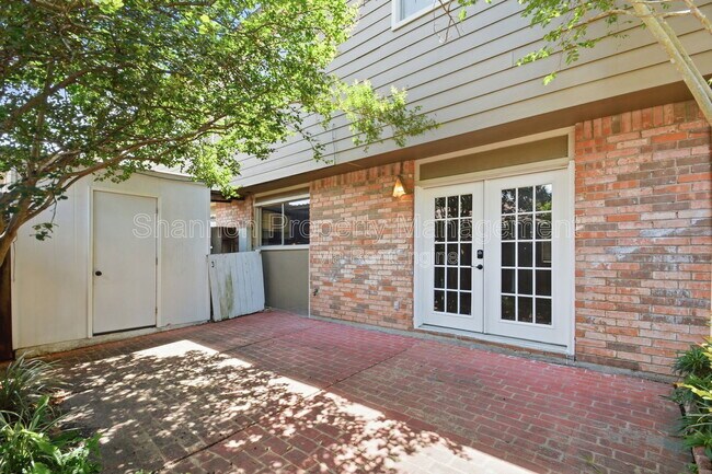 Building Photo - 2275 Triway Ln