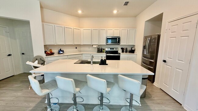 Building Photo - 1252 Denali Dr