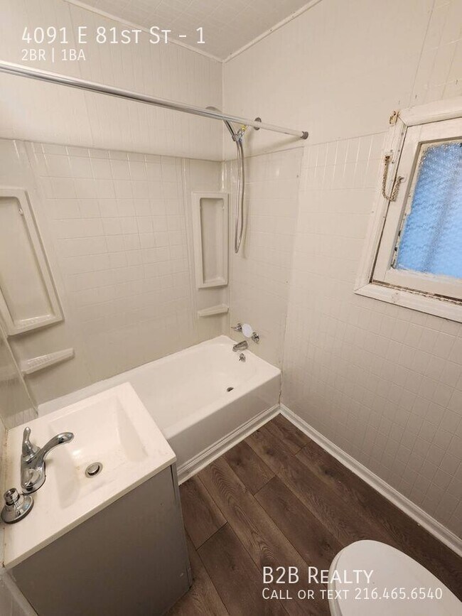 Building Photo - 4091 E 81st St