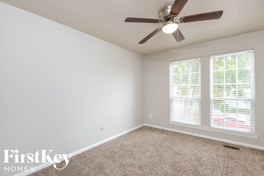 Building Photo - 1839 Satterwhite St