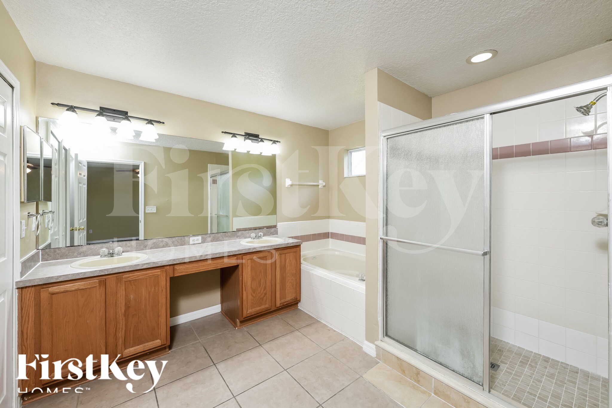 Building Photo - 2129 Stone Abbey Blvd