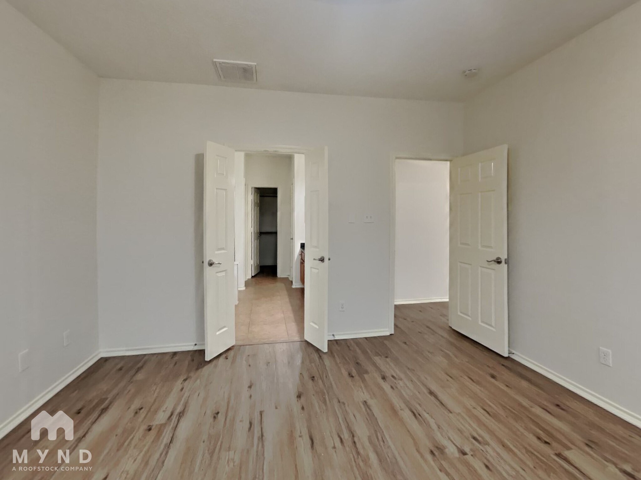 Building Photo - 4914 Forest Hurst Dr