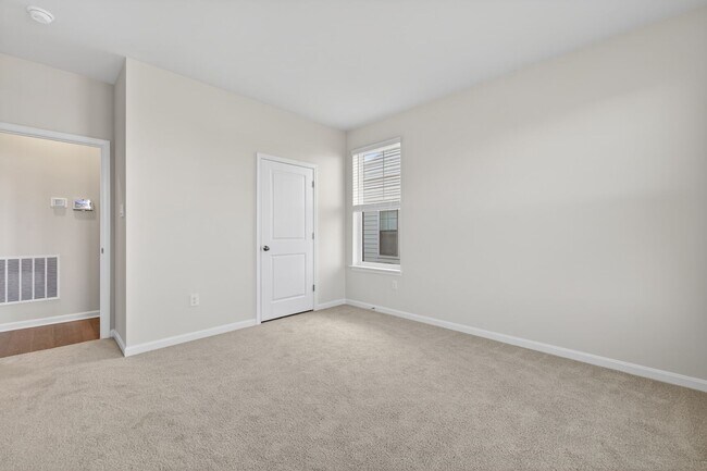 Building Photo - 462 Herringbone Wy