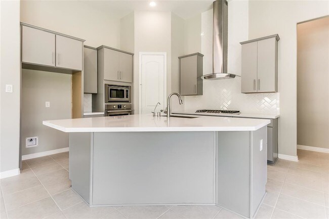 Building Photo - 4227 Carol Ridge Dr