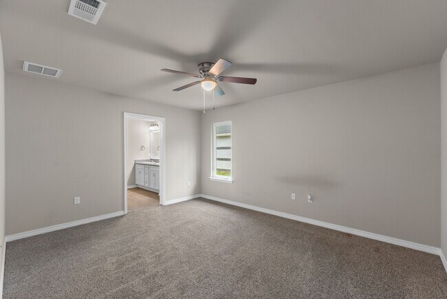 Building Photo - 3210 Electra Dr
