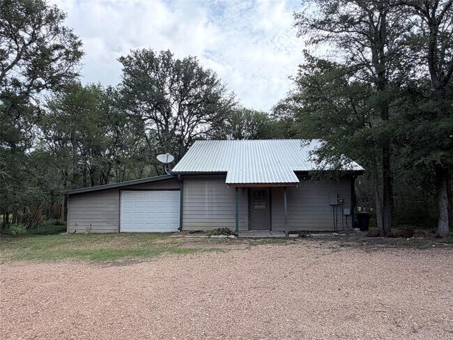 Building Photo - 236 Piney Ridge Dr
