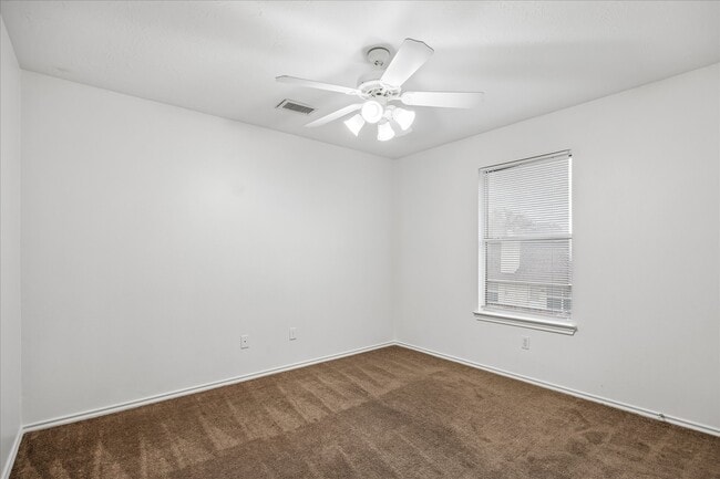 Building Photo - 5606 Cozy Terrace Ln