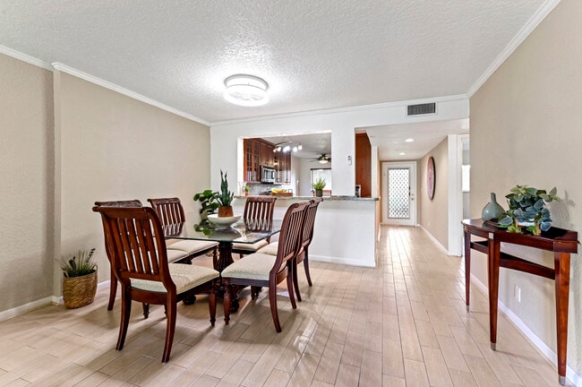 Building Photo - 15075 Witney Rd