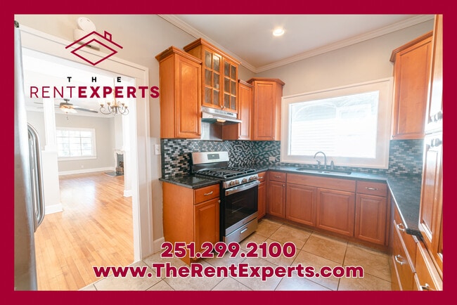 Building Photo - 23 Houston St