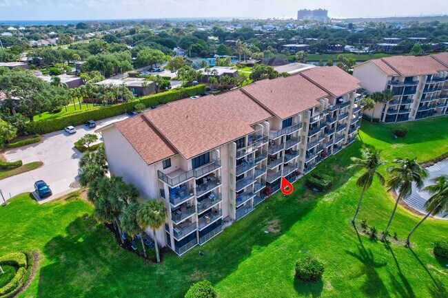 Building Photo - 501 Seafarer Cir