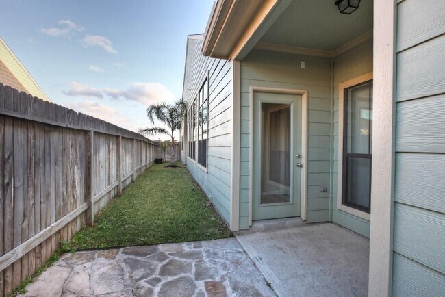 Building Photo - 3625 Standing Rock Dr