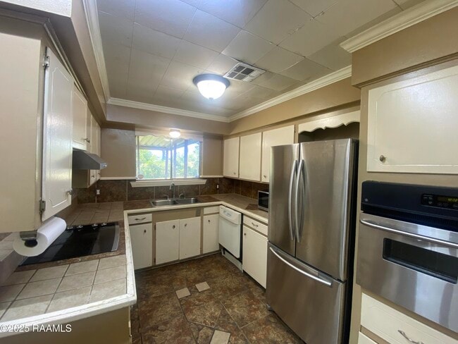Building Photo - 1656 Bellridge Dr