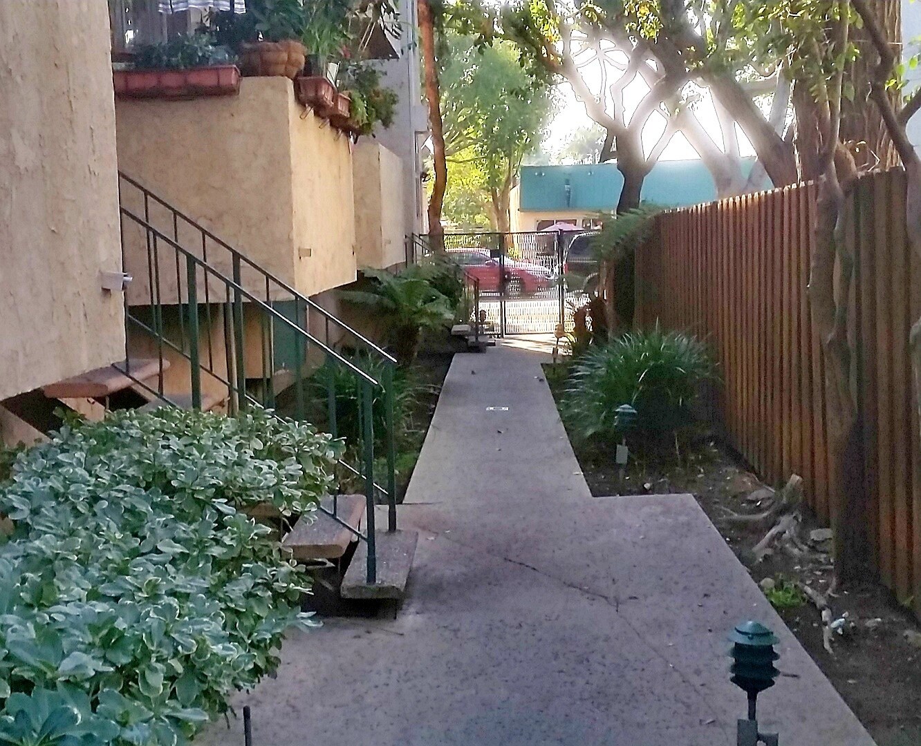 Building Photo - 4455 Overland Ave