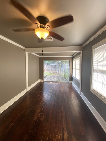 Building Photo - 1243 S Columbia Ave