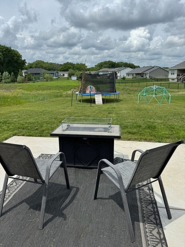 Building Photo - Newly Built 3 Bedroom Duplex in Irvine Acres!