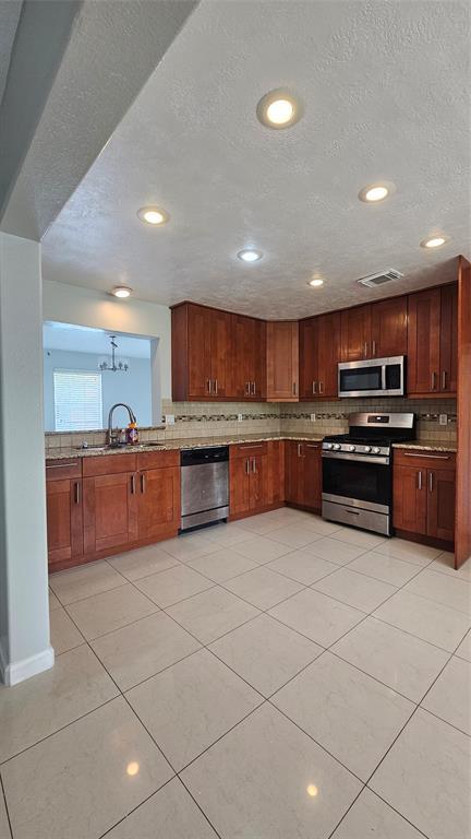 Building Photo - 8435 Battleoak Dr