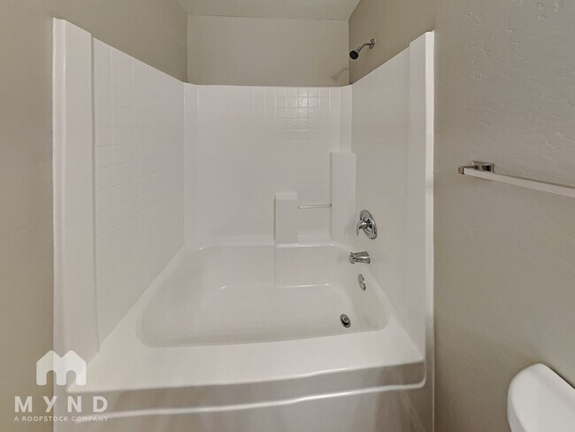 Building Photo - 10413 W Miami St