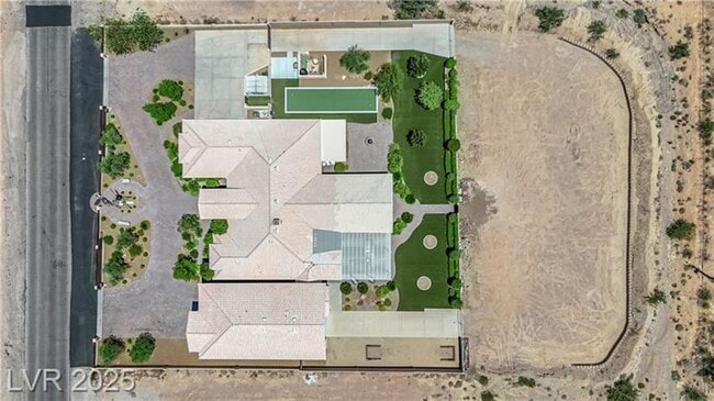 Building Photo - 1.2 Acres with Indoor & Outdoor RV Parking!!!!