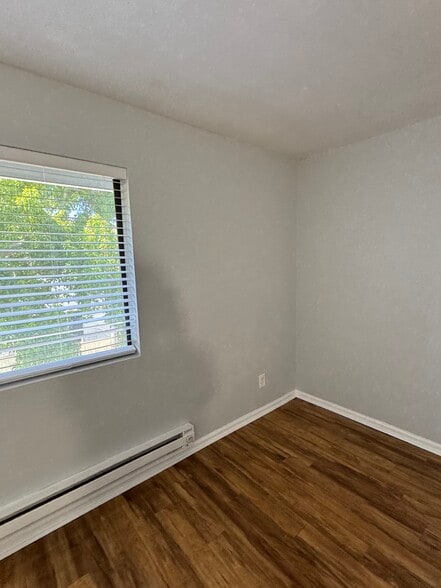 Building Photo - 41 Grandview Street