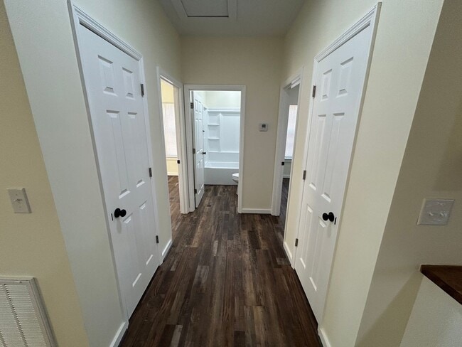 Building Photo - Arab Duplex Homes For Rent