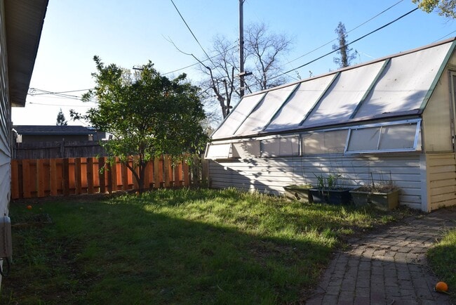 Building Photo - 7043 Zeeland Dr