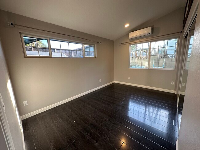 Bedroom - 12020 Neenach St