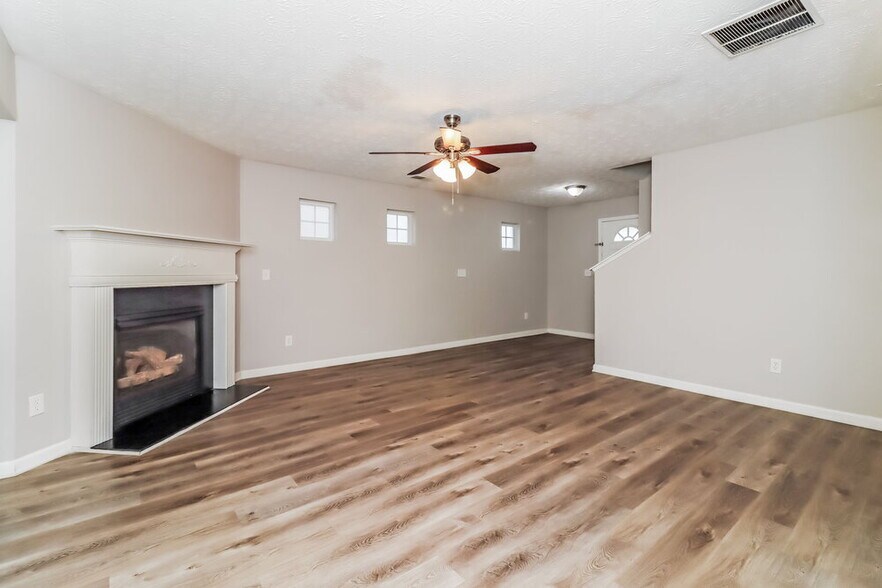 Building Photo - 266 Cobbler Cove Dr