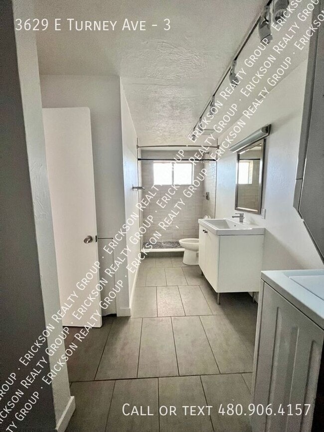 Building Photo - 3629 E Turney Ave