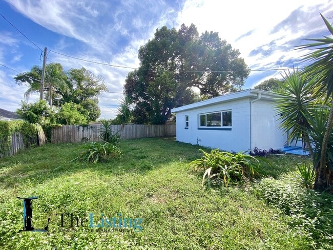 Building Photo - 83 Griggs Ave