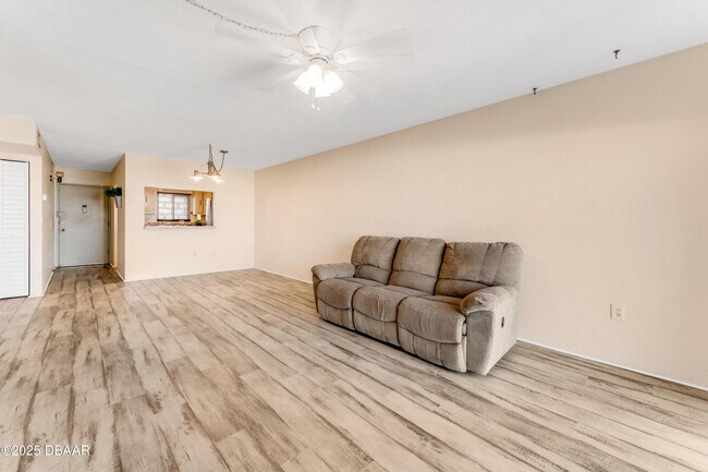 Building Photo - 2711 N Halifax Ave