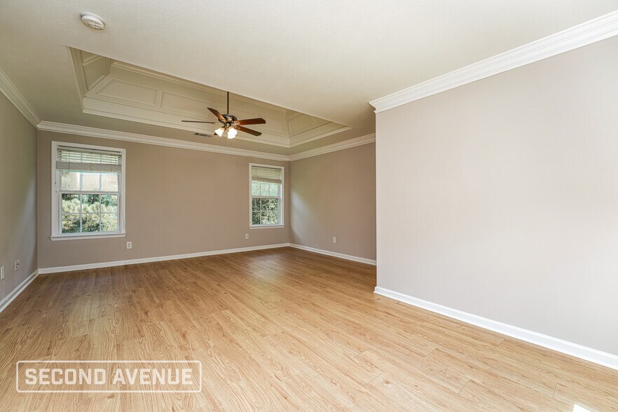 Building Photo - 3748 White Pine Rd