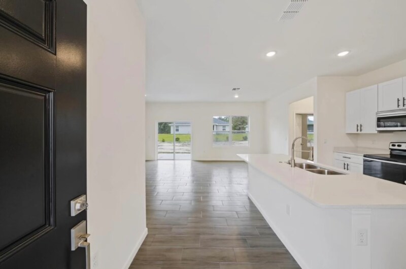 Building Photo - 1686 SW 168th Loop