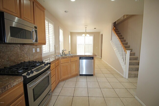 Building Photo - 785 E Port Hueneme Rd