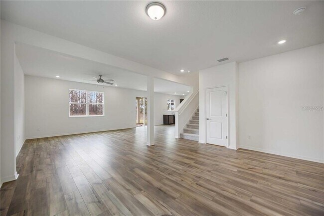 Building Photo - 37488 Williamette Wy
