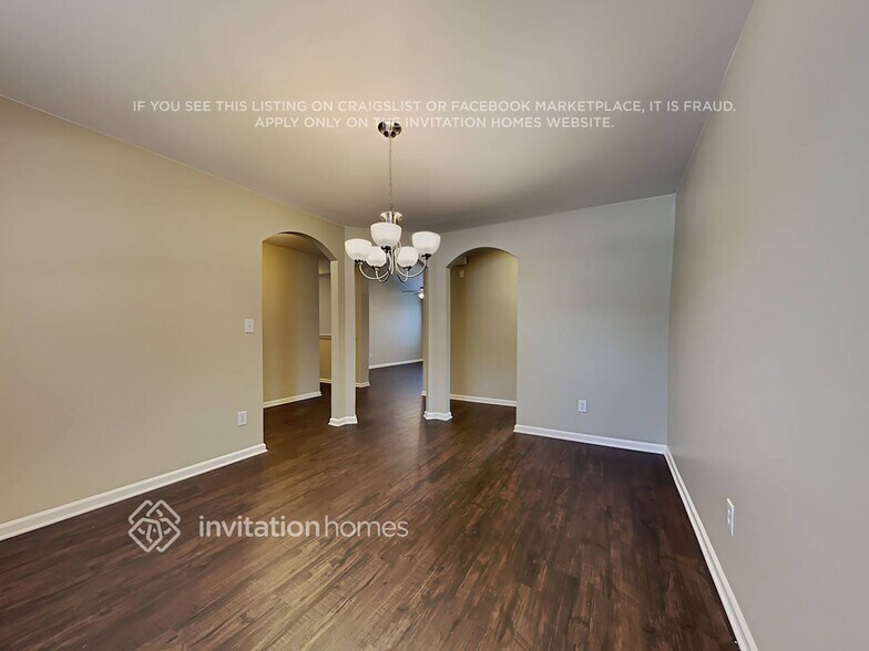 Building Photo - 8402 Angwin Pl