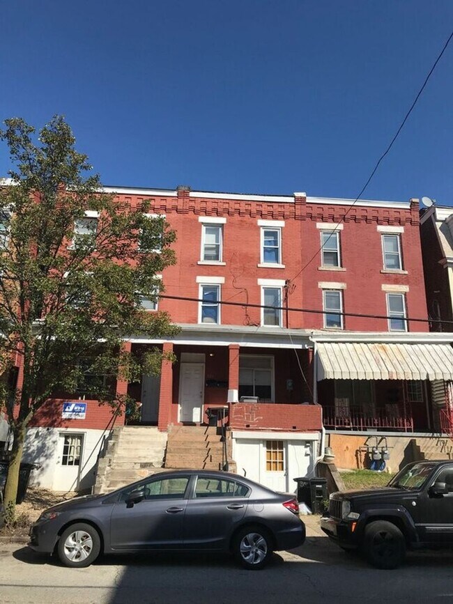 Primary Photo - 349 Atwood St