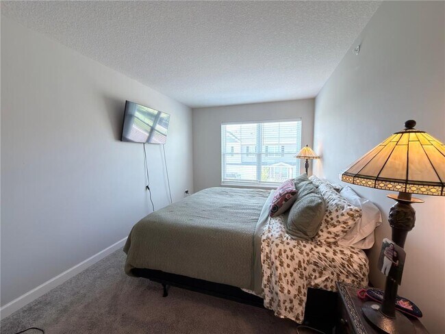Building Photo - 10518 Weston Wy N