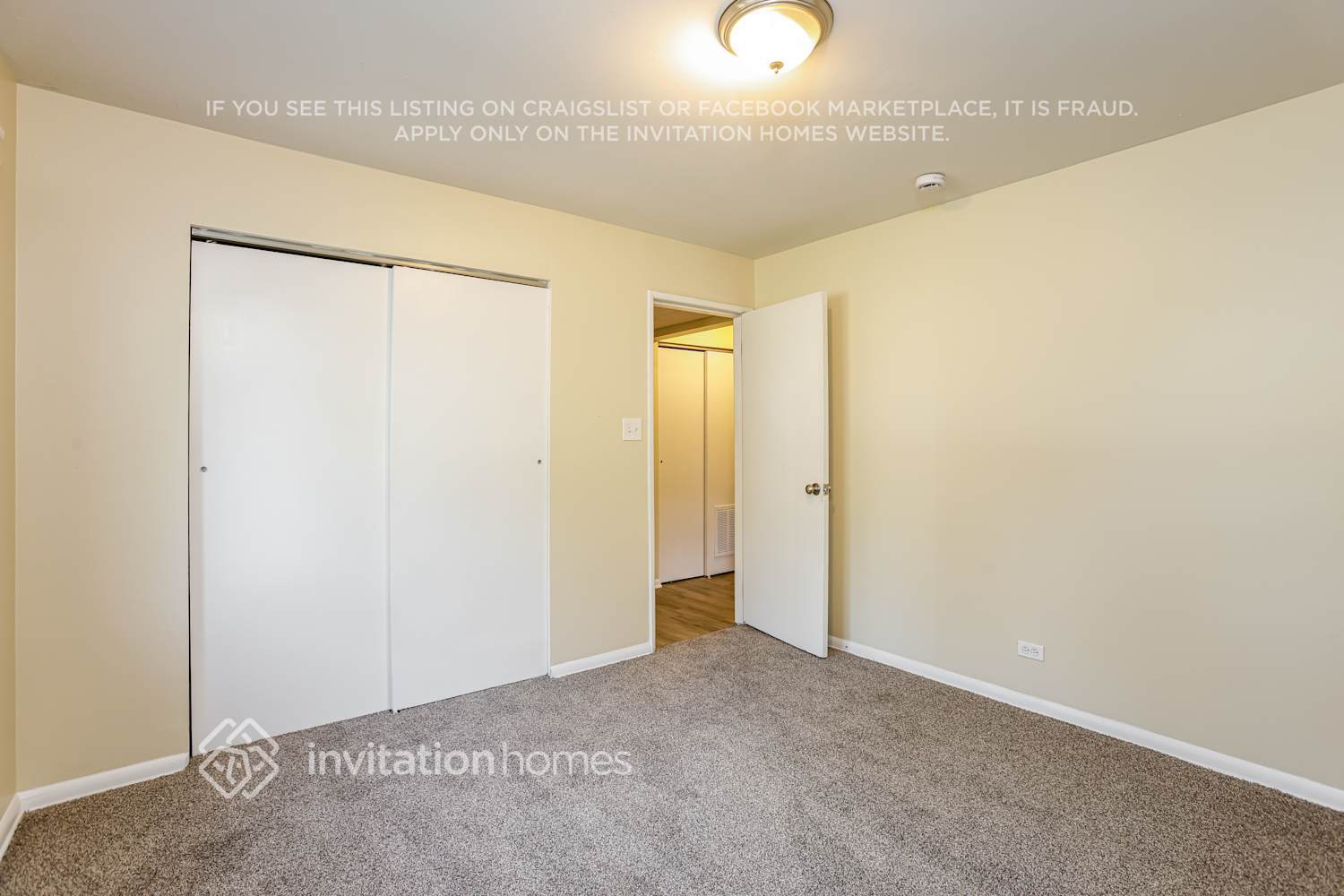 Building Photo - 8440 S Lockwood Ave