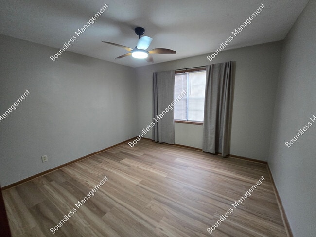 Building Photo - 1688 W Forrest Ave