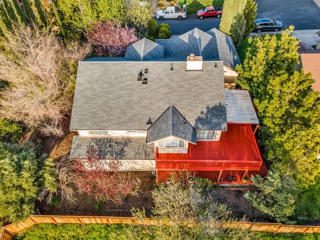 Building Photo - REMARKABLE VIEWS...LOTS OF PRIVACY IN YOUR OWN LITTLE WORLD..